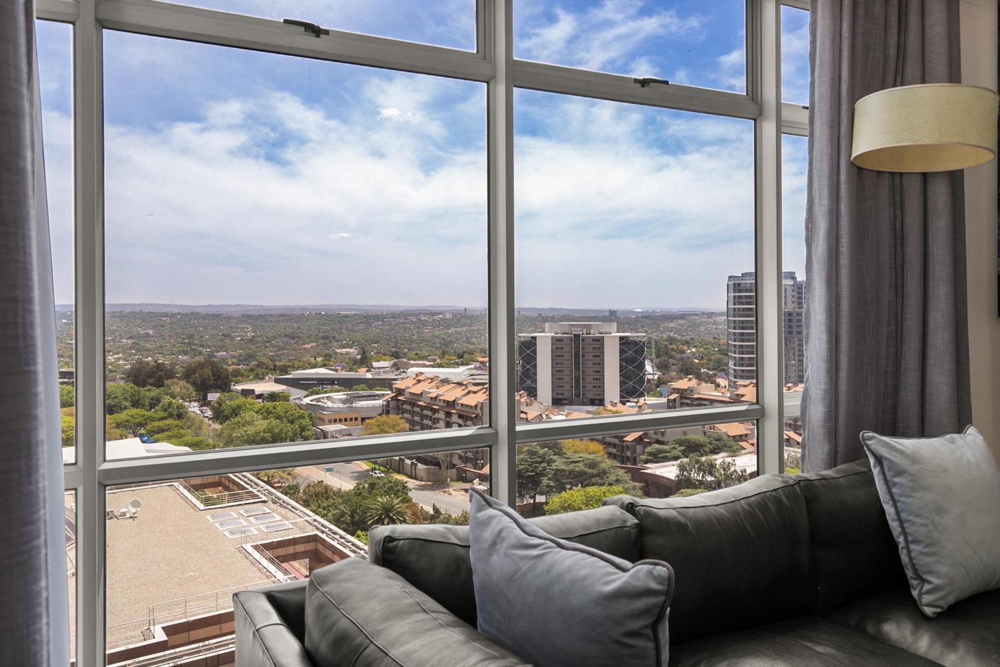 Hydro Park Residences In Sandton With Generator Johannesburgo Exterior foto